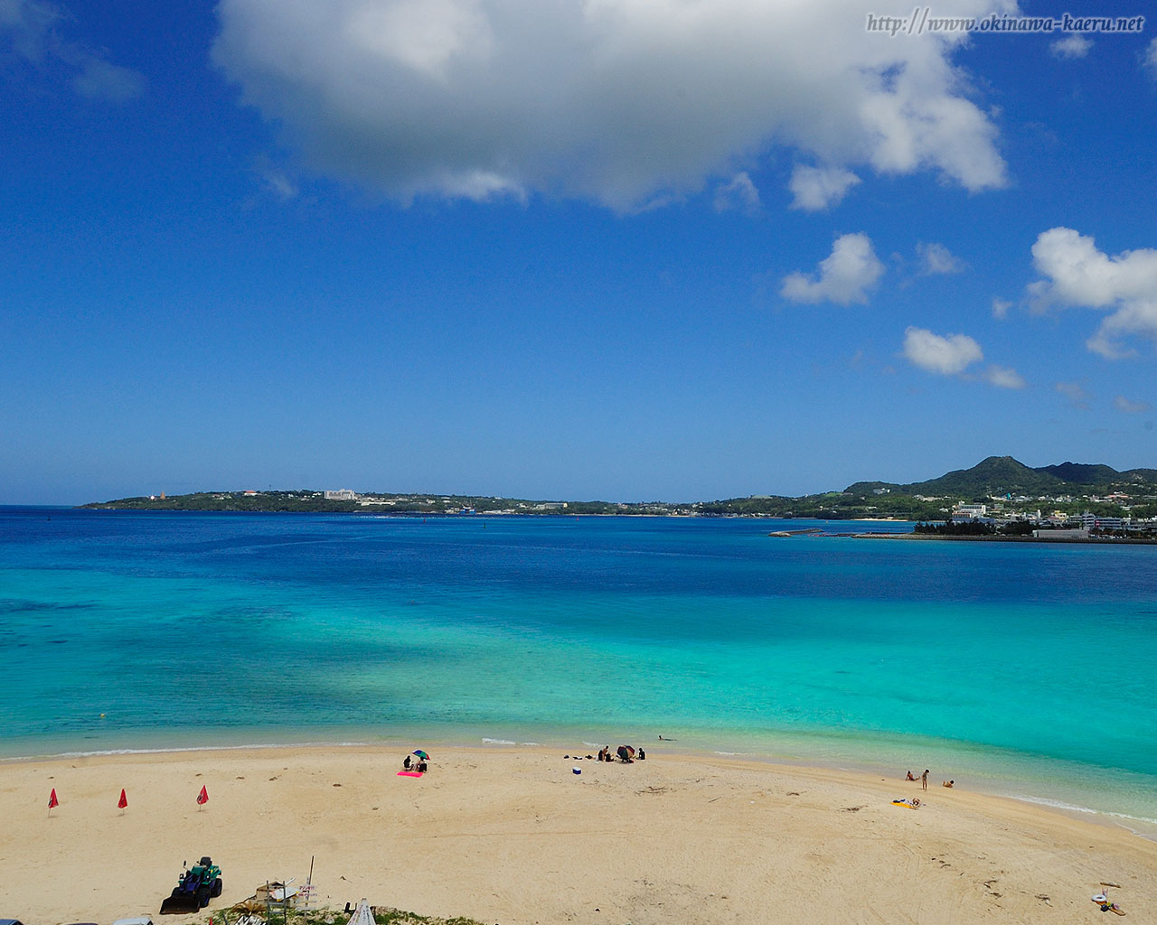 本部町瀬底大橋アンチ浜ビーチの海のPCデスクトップ壁紙